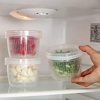 Small Round Food Storage Container with Strainer