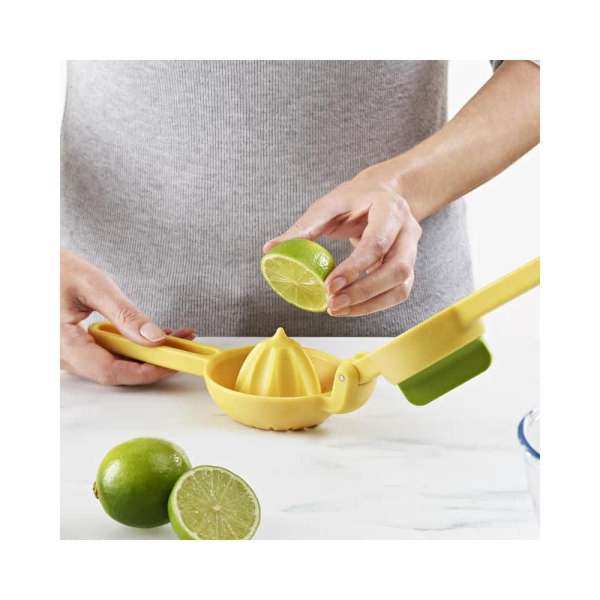 Handheld Citrus Juicer – Lemon Juice Extractor