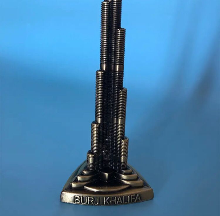 METAL BURJ KHALIFA MODEL